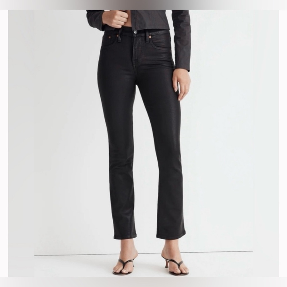 Madewell Mid-Rise Kick Out Jeans (coated black)